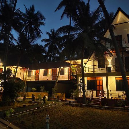 Pv Cottages Serenity Beach 퐁디셰리 외부 사진