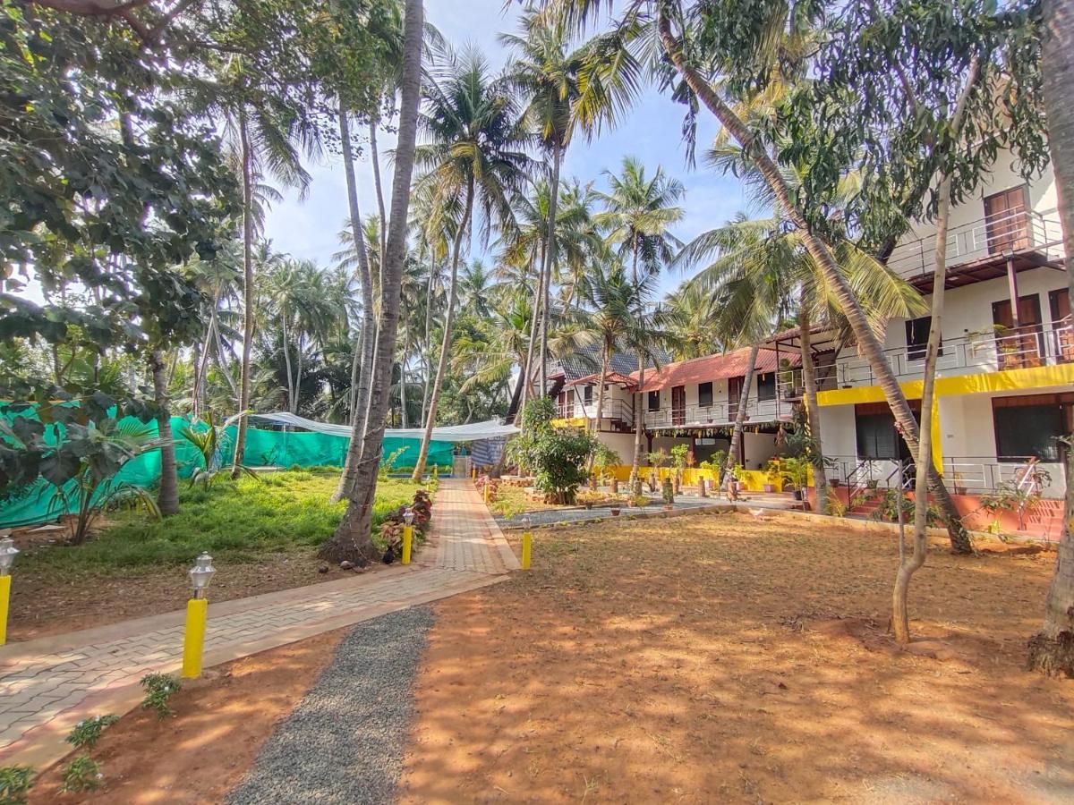Pv Cottages Serenity Beach 퐁디셰리 외부 사진