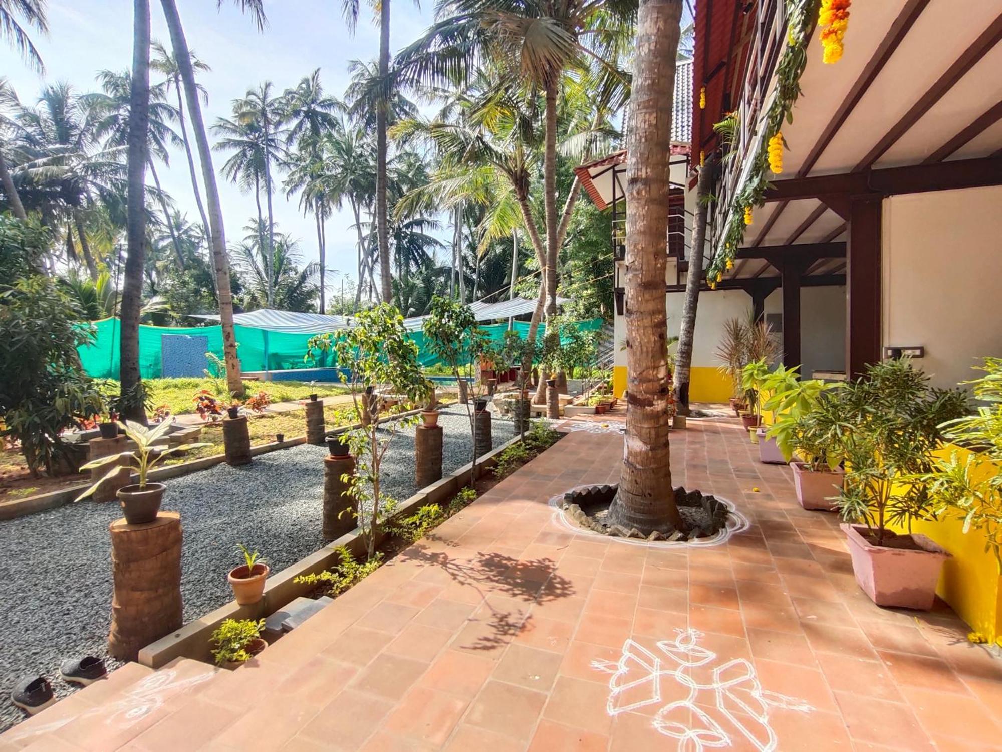 Pv Cottages Serenity Beach 퐁디셰리 외부 사진